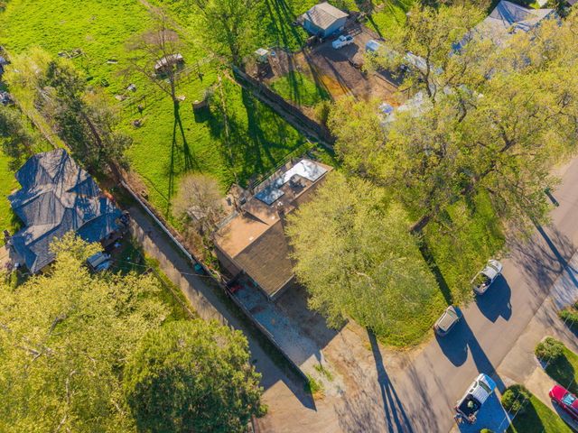 5760 Green Acres Drive, Anderson, CA 96007