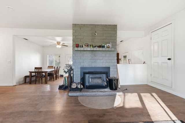 5760 Green Acres Drive, Anderson, CA 96007