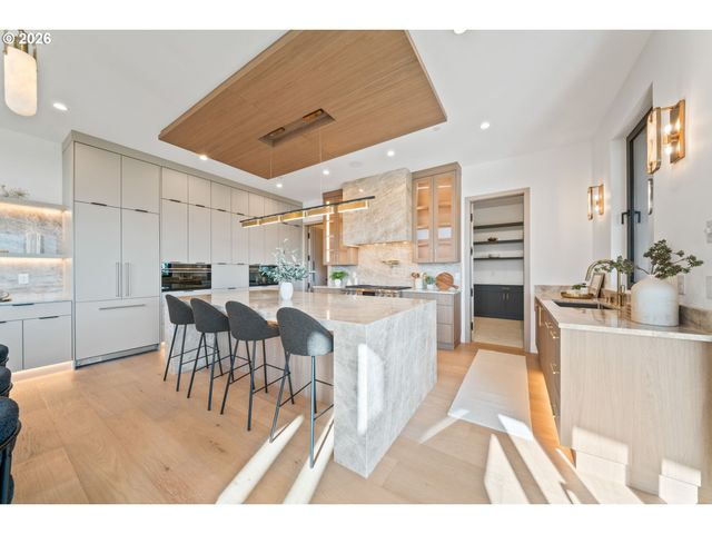 989 W MAGNOLIA Loop, Washougal, WA 98671