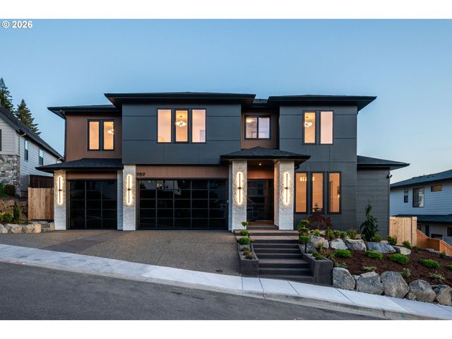 989 W MAGNOLIA Loop, Washougal, WA 98671