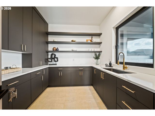 989 W MAGNOLIA Loop, Washougal, WA 98671