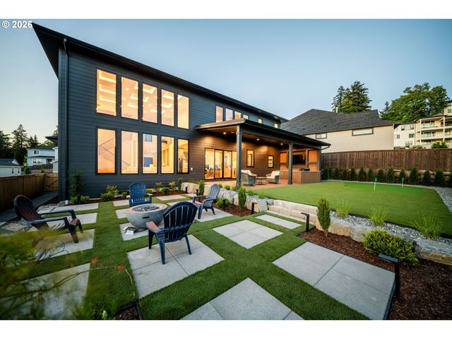 989 W MAGNOLIA Loop, Washougal, WA 98671