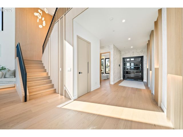 989 W MAGNOLIA Loop, Washougal, WA 98671