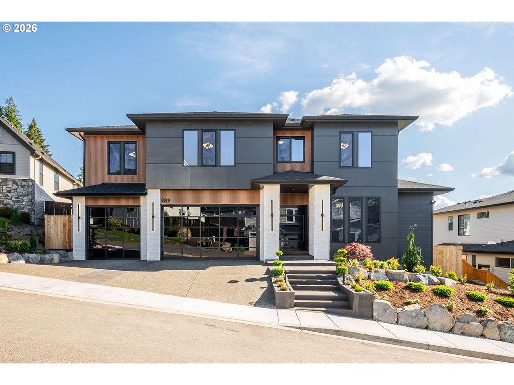 989 W MAGNOLIA Loop, Washougal, WA 98671