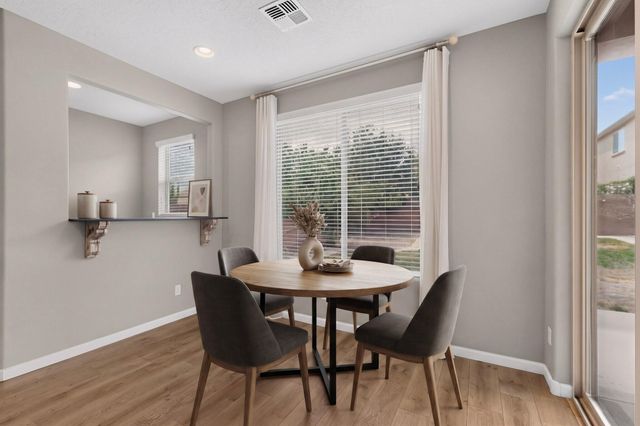 3525 Llano Vista Loop NE, Rio Rancho, NM 87124