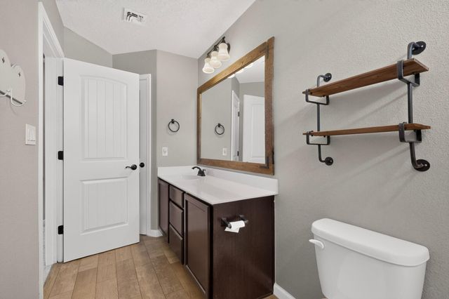 3525 Llano Vista Loop NE, Rio Rancho, NM 87124