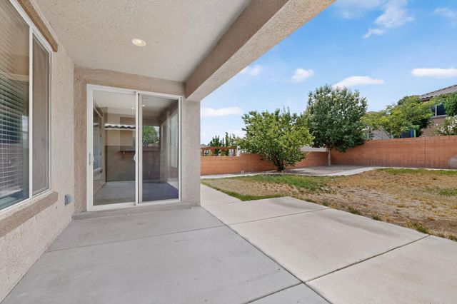 3525 Llano Vista Loop NE, Rio Rancho, NM 87124