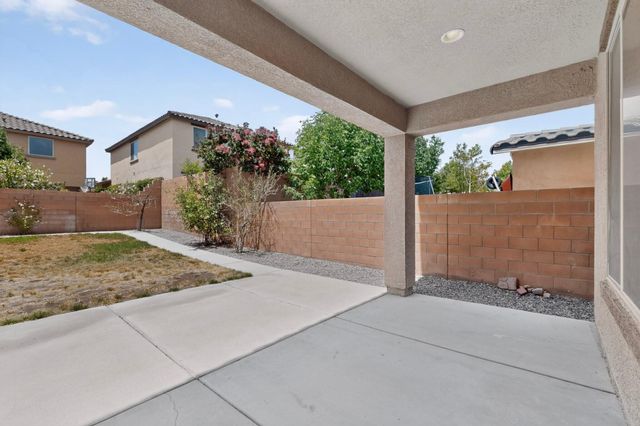 3525 Llano Vista Loop NE, Rio Rancho, NM 87124