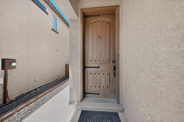 3525 Llano Vista Loop NE, Rio Rancho, NM 87124
