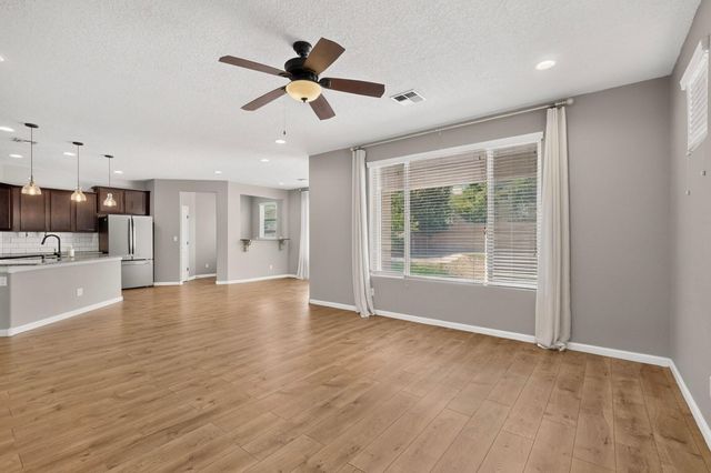 3525 Llano Vista Loop NE, Rio Rancho, NM 87124