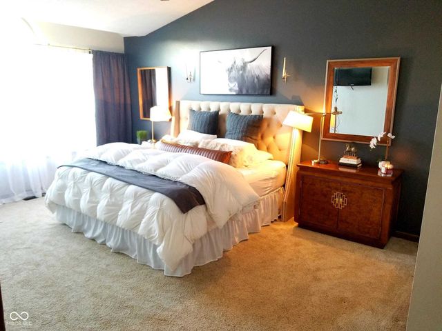 1225 Luce Creek Circle, Greenwood, IN 46142