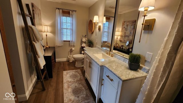 1225 Luce Creek Circle, Greenwood, IN 46142