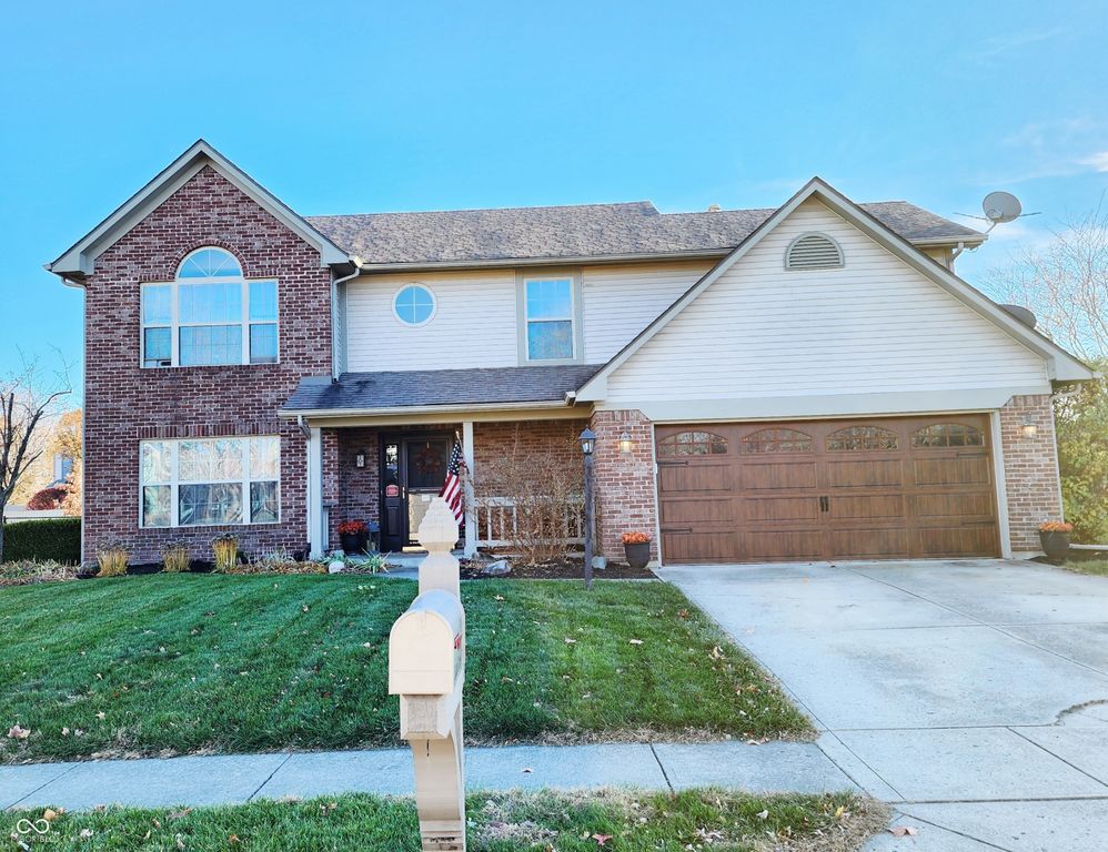1225 Luce Creek Circle, Greenwood, IN 46142