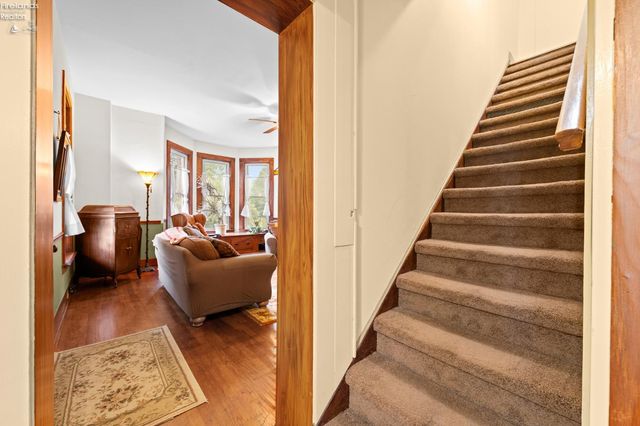 W 461 Lorain Street, Oberlin, OH 44074