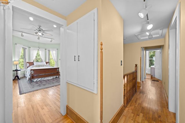 W 461 Lorain Street, Oberlin, OH 44074