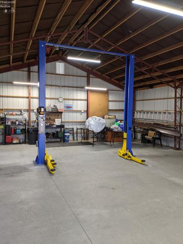 W 461 Lorain Street, Oberlin, OH 44074