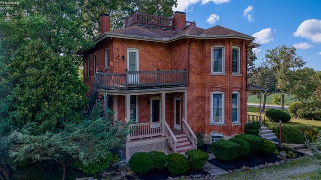 W 461 Lorain Street, Oberlin, OH 44074