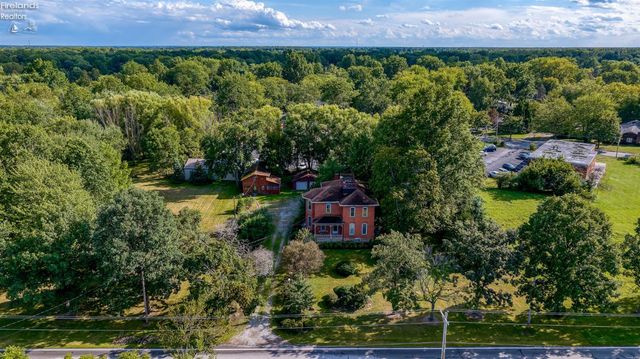 W 461 Lorain Street, Oberlin, OH 44074