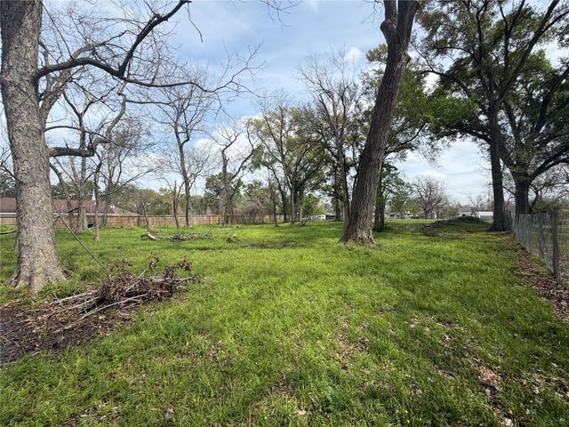 9608 Willow Street, Houston, TX 77088