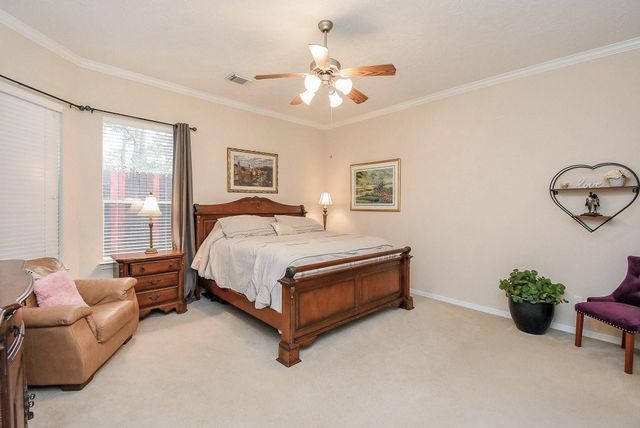 1446 Sherwood Park Circle, Houston, TX 77043