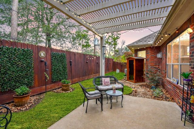 1446 Sherwood Park Circle, Houston, TX 77043