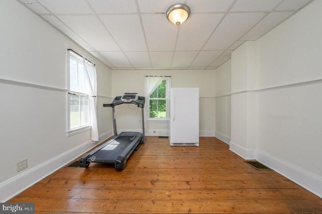 79 MODEL AVE, Hopewell, NJ 08525