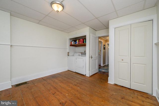 79 MODEL AVE, Hopewell, NJ 08525