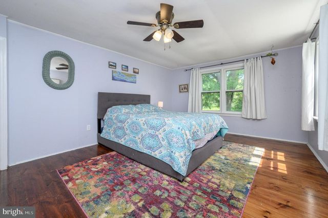 79 MODEL AVE, Hopewell, NJ 08525