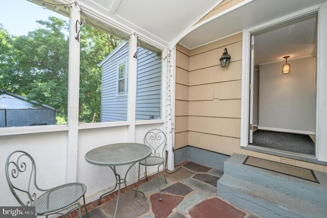 79 MODEL AVE, Hopewell, NJ 08525