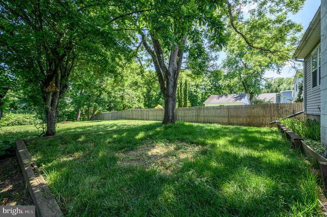 79 MODEL AVE, Hopewell, NJ 08525