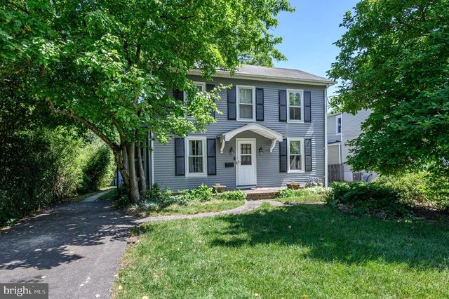 79 MODEL AVE, Hopewell, NJ 08525