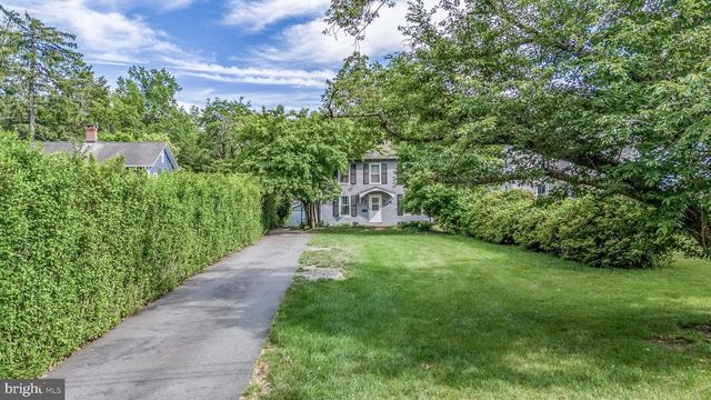 79 MODEL AVE, Hopewell, NJ 08525