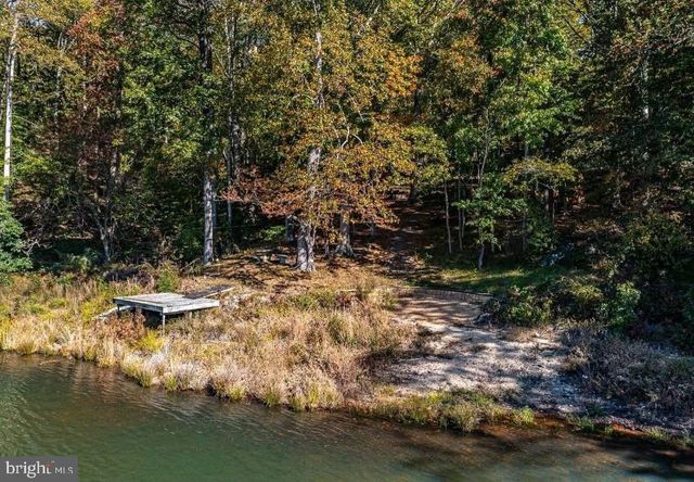 316 PLANTATION DR, Montross, VA 22520