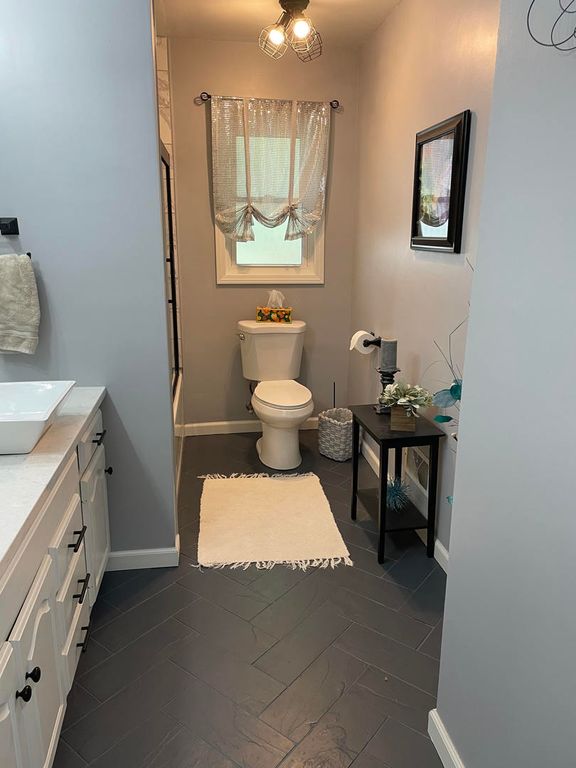 Image 24 of property listing at 1020 N 18th Street, Mt Vernon, IL 62864