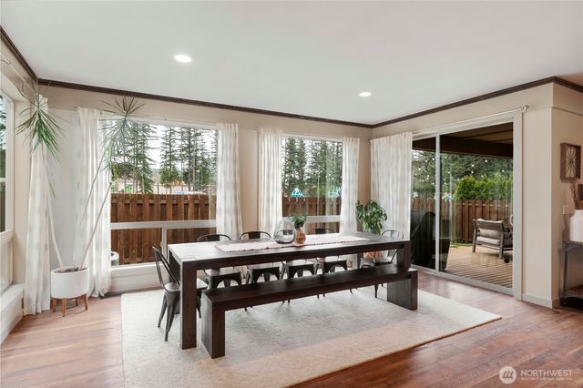 27403 239th Place SE, Maple Valley, WA 98038