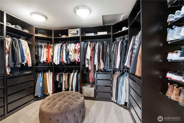 27403 239th Place SE, Maple Valley, WA 98038