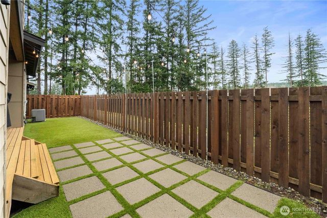 27403 239th Place SE, Maple Valley, WA 98038