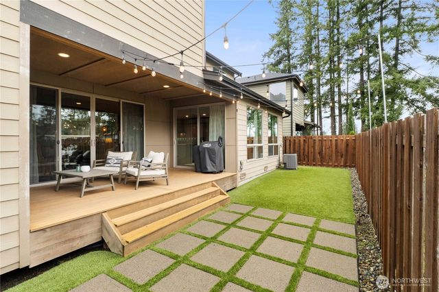 27403 239th Place SE, Maple Valley, WA 98038