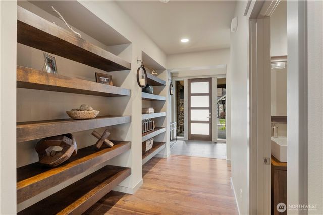 27403 239th Place SE, Maple Valley, WA 98038