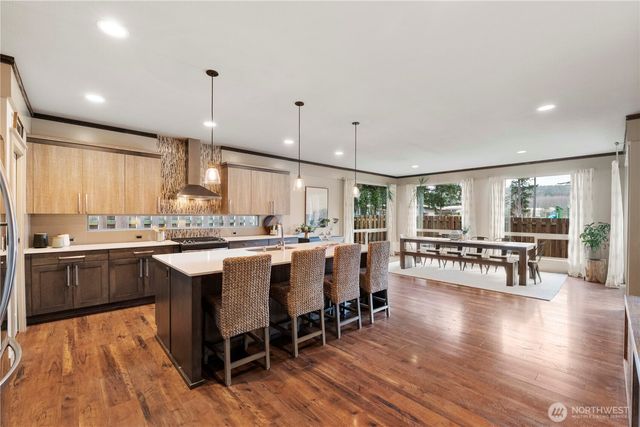 27403 239th Place SE, Maple Valley, WA 98038