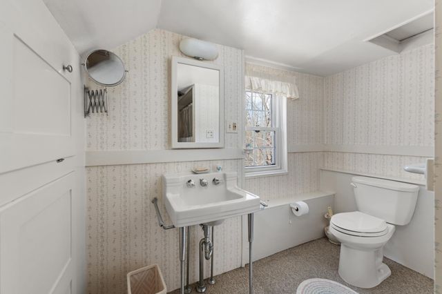 483 Holderness Road, Sandwich, NH 03227