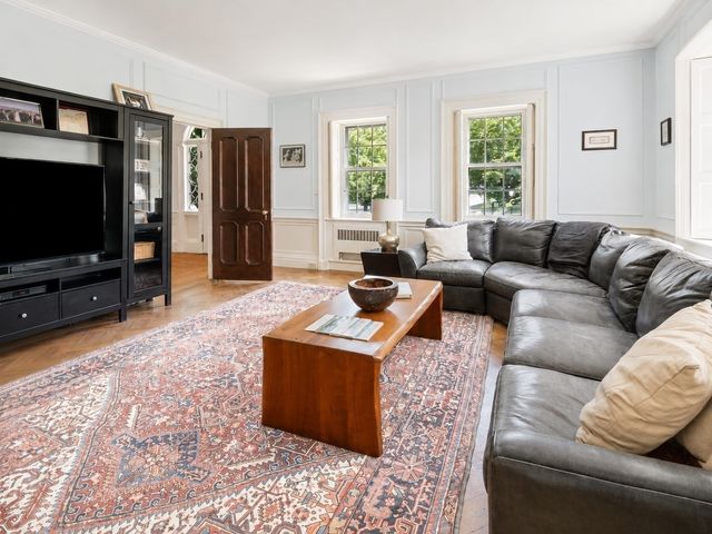 8 Washington Street, Sherborn, MA 01770
