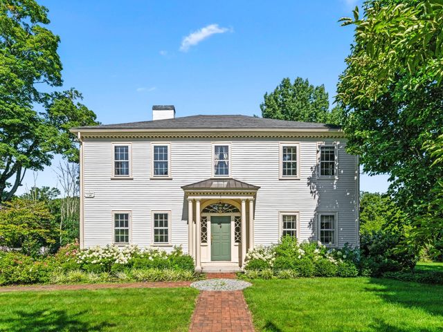 8 Washington Street, Sherborn, MA 01770