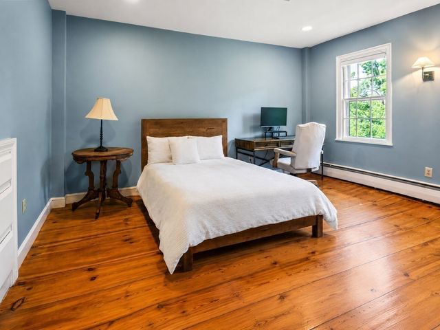 8 Washington Street, Sherborn, MA 01770