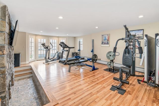 8 Washington Street, Sherborn, MA 01770