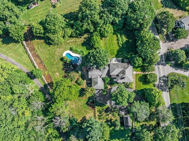 8 Washington Street, Sherborn, MA 01770