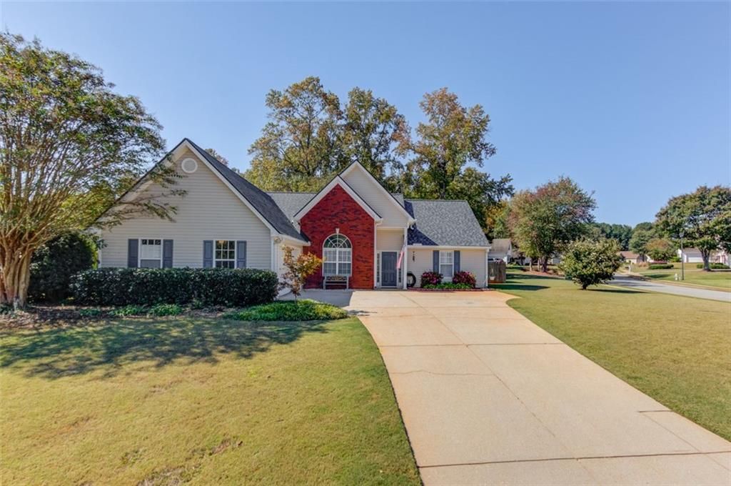 2152 ANDREWOOD Place, Buford, GA 30519