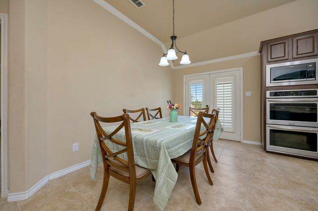 417 Mcfaddin Lane, Fort Worth, TX 76108