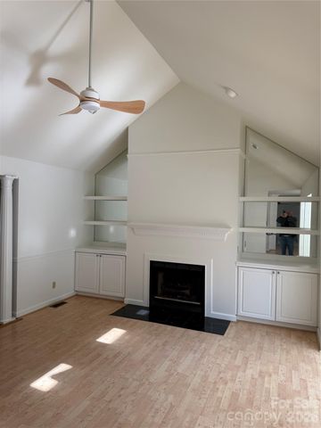 21133 Rio Oro Drive, Cornelius, NC 28031