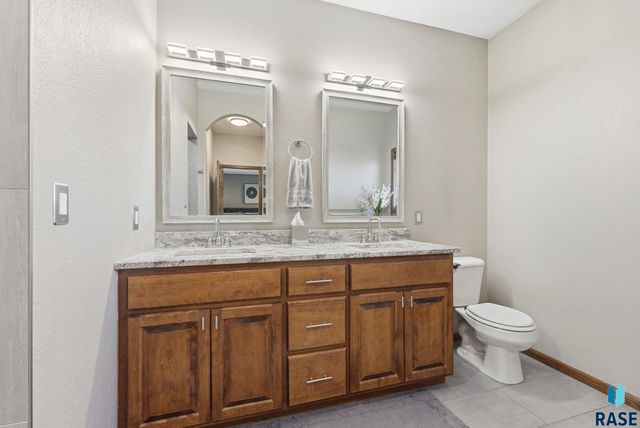 8109 S Brett Ave Avenue, Sioux Falls, SD 57108